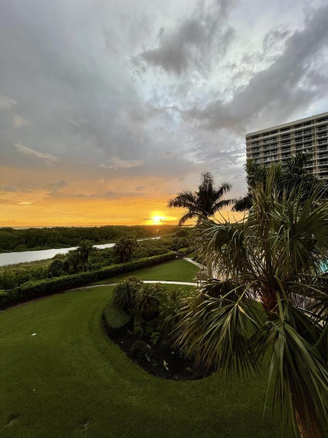 Beach Front Condo In Paradise Marco Island Eksteriør billede